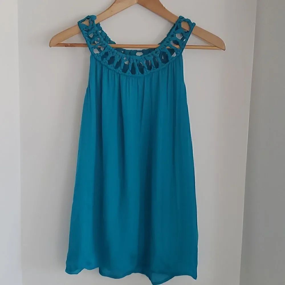 Michael Kors 100% Silk Tile Blue Knotted Sleeveless Blouse Size S NWT